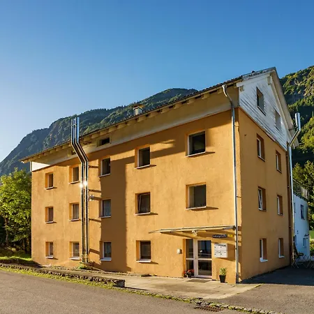 Homy Alpenlodge * Innerbraz